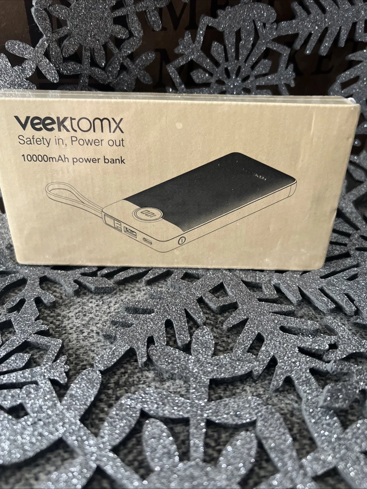 Veektomx VT101 10000mAh Power Bank Fast Portable Charger & Built-In Cables