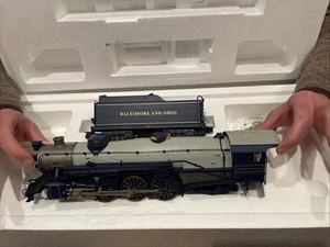 Lionel Baltimore and Ohio 4-6-2 Train Locomotive And Tender. 6-28066 - Picture 1 of 5