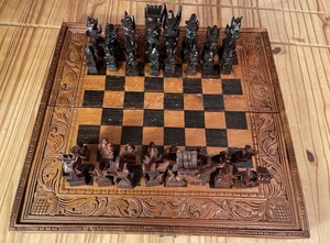 Hand-Carved Balinese Indonesian Wooden Travel Chess Set with Handles in VGC - Picture 1 of 19