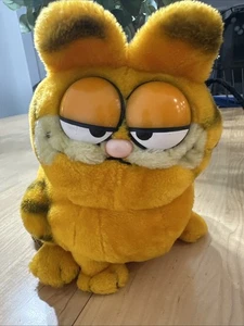 Vintage Garfield Giant Large Sitting Plush Dakin 1981 Great Condition  - Picture 1 of 5