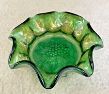 Beautiful emerald green Carnival Glass Bowl with fluted edge 7" diameter - EXC
