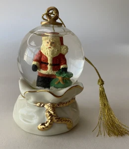 Globo de nieve Mikasa HOLIDAY SANTA NAVIDAD adorno 3 1/4" H - Imagen 1 de 7