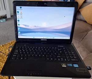MEDION ERAZER X6815 GAMING LAPTOP i5 15.6" BLUETOOTH WEBCAM HDMI FAULTY/SPARES! - Picture 1 of 10