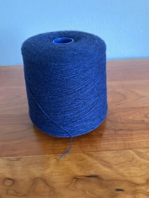 Novo fio italiano 100% cashmere no cone, azul marinho médio, 2 lb, 1,4 onças, perfeito estado - Imagem 1 de 4