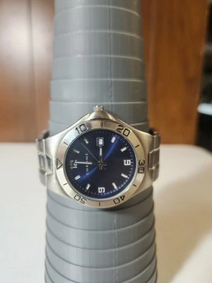 Reloj Hombre Marca Cromo - Esfera Azul y Aspecto Acero Inoxidable - Elegante y Moderno Foto 1 de 2