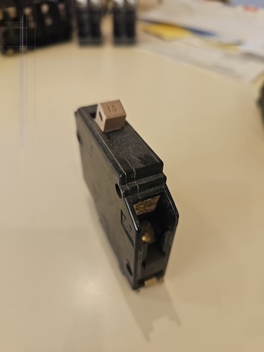 CH115 Cutler-Hammer Type CH Circuit Breaker 1 Pole 15A 120V Metal Foot ...