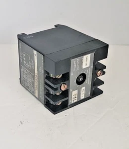 ALLEN BRADLEY 700-PSTA1 SERIES A 1.5-30 SEC RANGE SOLID STATE TIMER - Picture 1 of 3