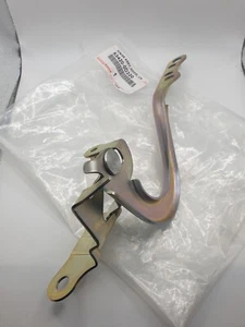 Toyota Yaris Mk3 2011- Genuine Left Hand Front Bonnet Hinge 534200D320 OEM Part - Picture 1 of 14