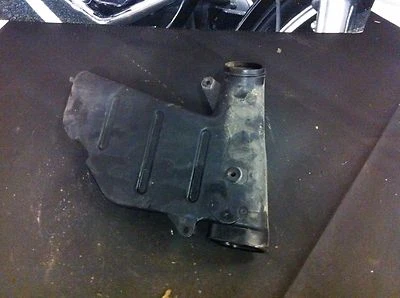 1995 95 Kawasaki Ninja ZX750L ZX750 ZX 750 ZX7R ZX7 Ram Air Duct Intake - Image 1 of 4