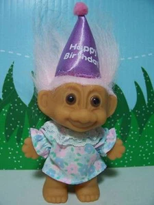 Raro FELIZ CUMPLEAÑOS NIÑA - 3" Muñeca Russ Troll - NUEVO EN BOLSA ORIGINAL - Imagen 1 de 1
