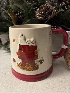 Rae Dunn Snoopy Fall Tasse "Hibernation Preparation" - Bild 1 von 5