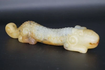 Chinese Han Dynasty 206 BCE–220 CE Cloud - Patterned Jade Tiger Figurines - Image 1 of 4