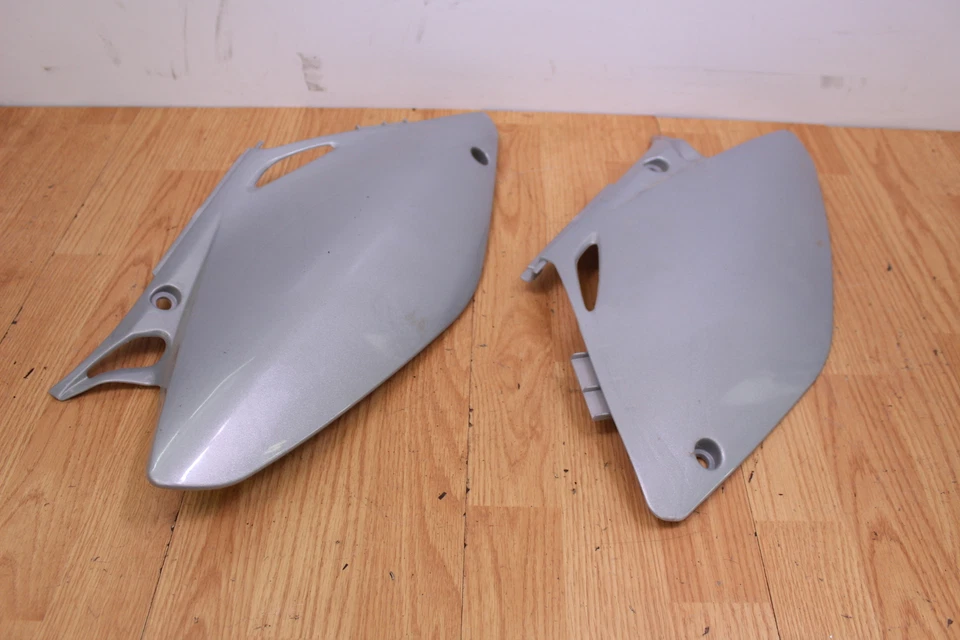 Honda CRF450R CRF450 CRF 450 2003 Acerbis cubierta lateral izquierda y derecha/panel gris Foto 1 de 4