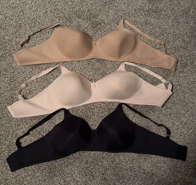 Lot of 3 Vanity Fair Radiant Collection Wireless Bra 40DD Full Coverage - Image 1 of 4