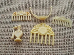 Muñeca Barbie Vintage Peines Dorados, Tiara y Botella de Perfume Lote H19 - Imagen 1 de 5