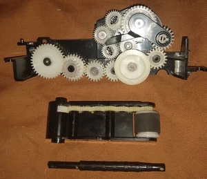Kodak ESP 3250 - Pickup / Feed Roller - w / Gear Case Assembly - Picture 1 of 2