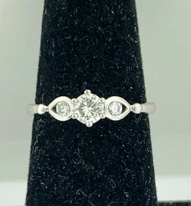 Bridal Platinum Round Cut Diamond Engagement Ring 0.30 Carat - Picture 1 of 9