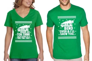T-shirt girocollo scollo a V XtraFly Apparel Where Put Tree Big Bend Over Show You - Foto 1 di 4