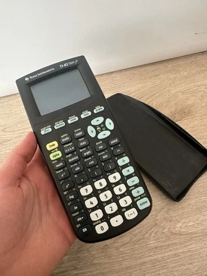 Texas Instruments TI 82 Advanced Calculatrice Graphique - Noir - Photo 1/4