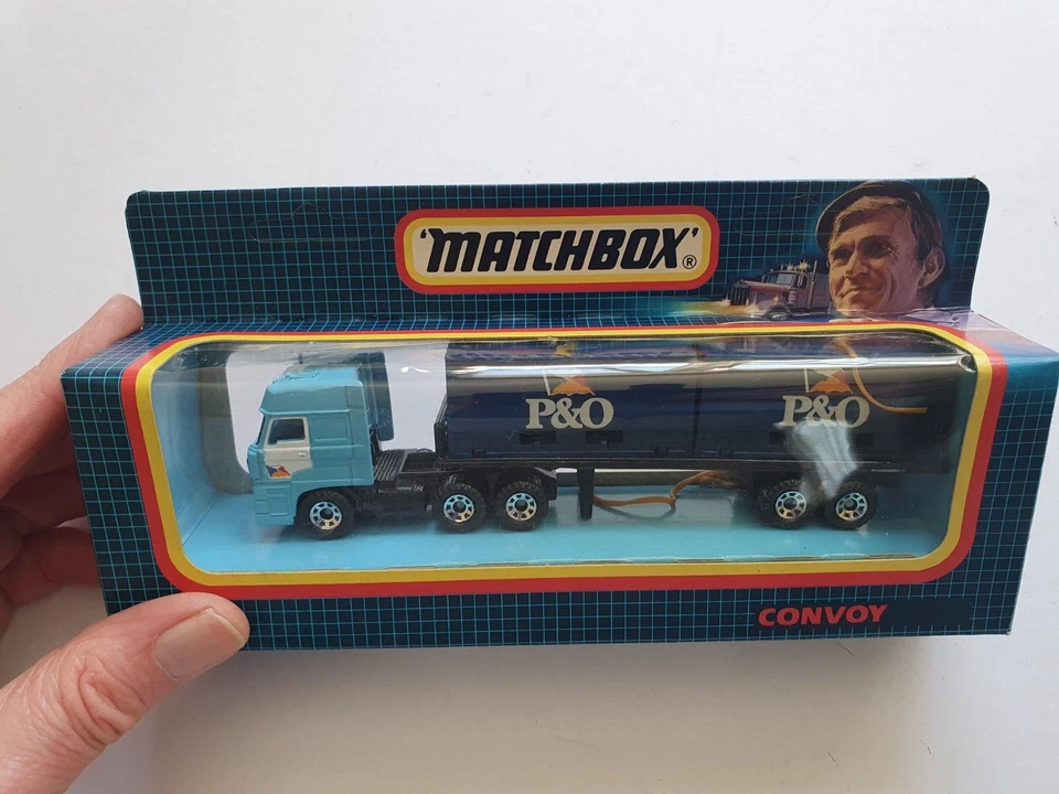 MATCHBOX CONVOY CY-26 DAF DOUBLE CONTAINER TRUCK P&O MINT UNPUNCHED UNLABELLED - Image 1 of 4