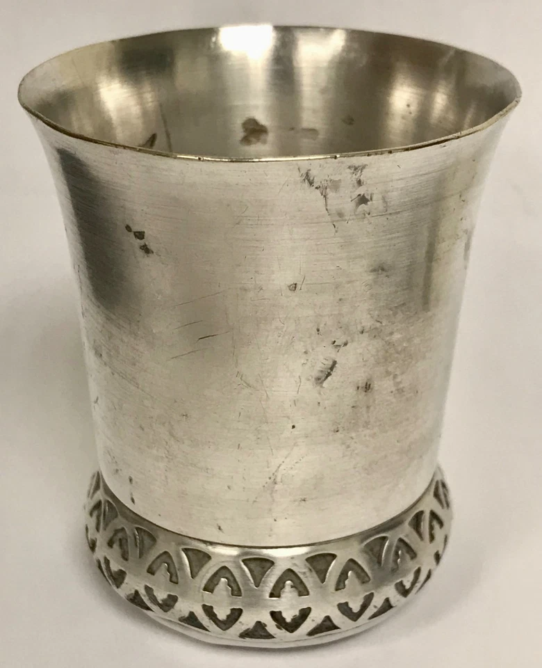 Magnifico Bicchiere IN Metallo Argento - N°4 - Immagine 1 di 1