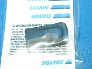 Genuine Sig Sauer P239 .40 S&W .357 Sig Magazine Base Finger Rest - Picture 1 of 3