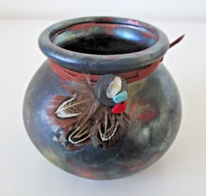 Native American Black Opalescent SEED POT 4" ROBSON Feathers/Stones NOS AZ60 - Picture 1 of 11