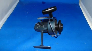 VINTAGE BLACK DAIWA BOY OPEN FACE FISHING REEL #729 - Picture 1 of 4