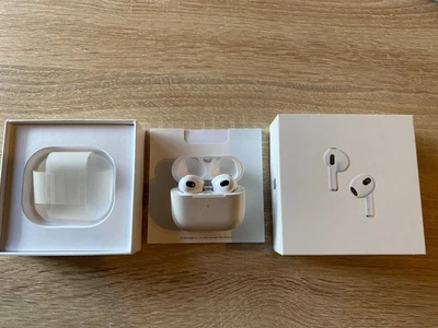 Apple AirPods 3. Generation mit MagSafe Ladecase (2022) – Gebraucht Original - Bild 1 von 3