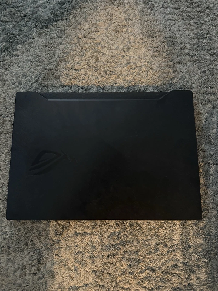 Portátil para juegos Asus ROG Zephyrus GU502G Foto 1 de 4