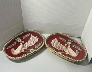 Par de canastas colgantes de pared vintage concha marina floral pájaro arte popular - Imagen 1 de 22