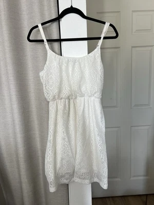 BAILEY BLUE women white dress size small lace lined sleeveless - Image 1 of 4