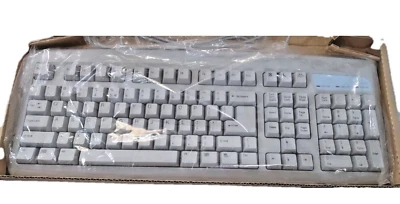VINTAGE BTC PS/2 WINDOWS KEYBOARD MODEL 5123S RM0-KBRK - Image 1 of 4