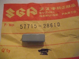 SUZUKI TS250/TS185/TS125/TC125/RV125 HANDLE SWITCH CAP NOS! - Picture 1 of 1