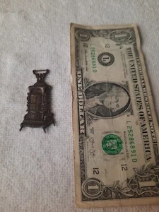 Antique brass advertising fob GERMER STOVE Co. Parlor Stove RADIANT FURNACE - Picture 1 of 8