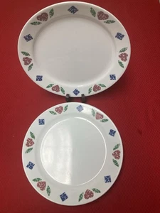Set of 7 Corelle In Quilt Pattern Dinner Plates 10 1/4", Maroon Hearts - Picture 1 of 3