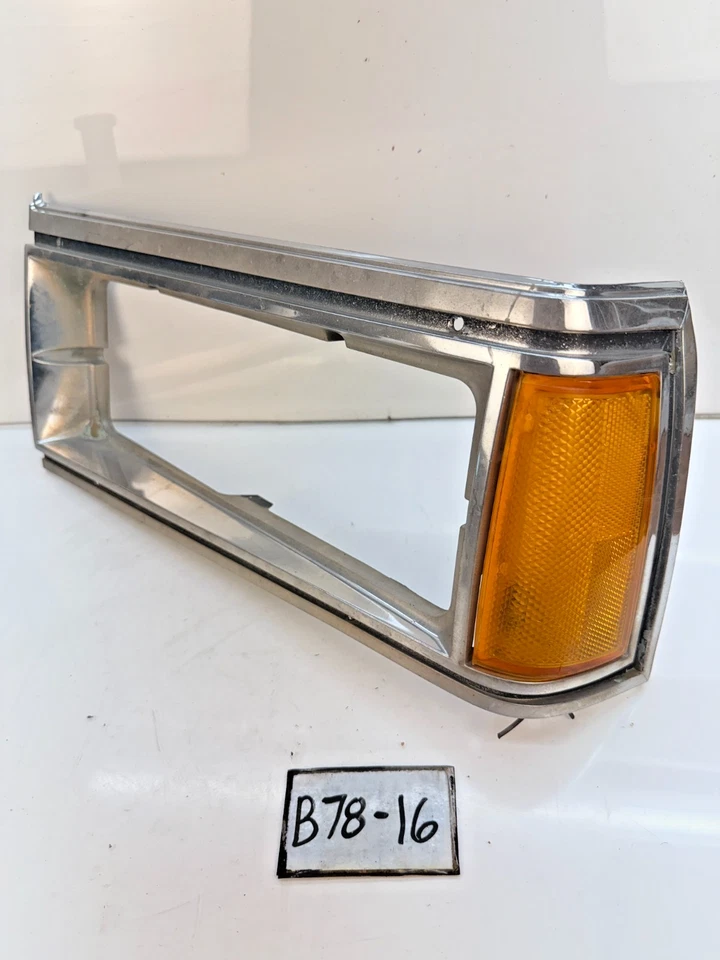 FARO LADO CONDUCTOR CHEVY CAPRICE 1981-1985 LH BISEL PUERTA CROMO MOLDURA B78-16 Foto 1 de 4