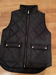 J. Crew Women's Puffer Vest Size M Jacket Sweater Gold Accents - Picture 1 of 6