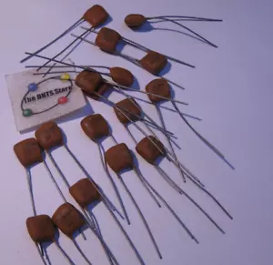 Condensador de película de poliéster revestido de cerámica Matsushita .01uf 20 % 50 V cantidad 20 - Imagen 1 de 2