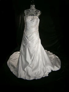 Essense of Australia Bridal Wedding Dress 12 Ivory Ballgown Bling Lace Princess - Picture 1 of 12