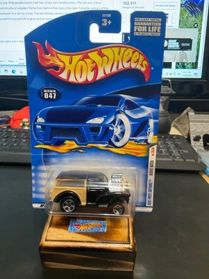 2001 HOT WHEELS FIRST EDITIONS “ MORRIS WAGON “ #47 - Image 1 of 4
