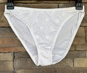 Warner’s Flower Charms Vintage Panty 6 M High Waist Silky Bikini Underwear - Picture 1 of 4