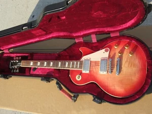 2023 Gibson Les Paul Standard Guitar Cherry Sunburst - Picture 1 of 16