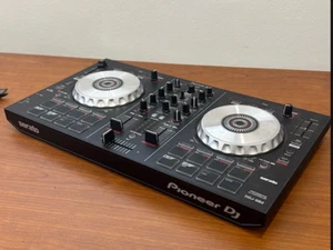 Pioneer DDJ-SB2 2-channel DJ controller - Picture 1 of 1