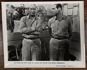 JOHN WAYNE Original Movie Press Photo FLYING LEATHERNECKS WW 2 Pilots r50s War - Picture 1 of 1