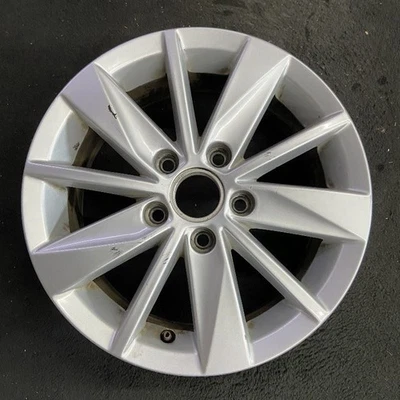 "Llanta de fábrica original Volkswagen Golf 15"" 2015-2020 5G0601025BA 69994" Foto 1 de 4