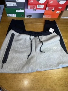 Nike Slim Fit Taper Leg Regular Length Jogginghose Heather Gray/Black 2XL Neu mit Etikett - Bild 1 von 6