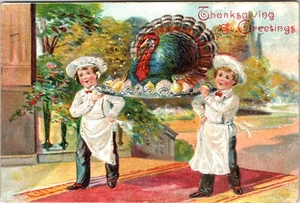 THANKSGIVING POSTCARD :LIVE TURKEY SITS ON TRAY :TWO BOY CHEFS : BROOKLYN : 1907 - Picture 1 of 3