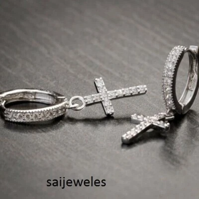 Pendientes Huggie Aro Colgante Cruz Para Hombre Acabado Oro Blanco 14K Creados en Laboratorio Foto 1 de 4