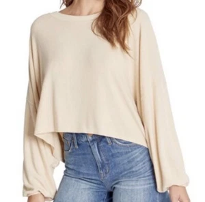 WILDFOX Women's Wheat Bella Long-Sleeve Oversized Crop Top Shirt Dolman Sleeve S - Picture 1 of 8